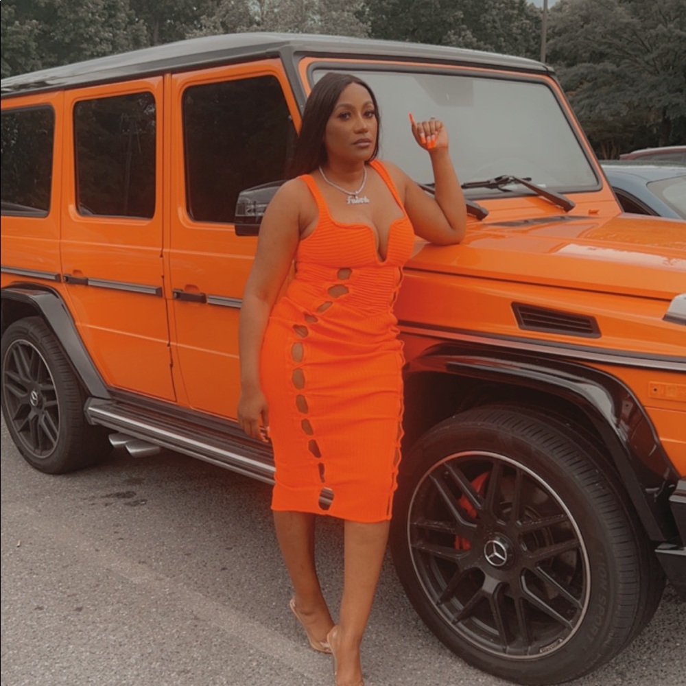 Orange Stretch Bandage Midi dress - Picture 4 of 5
